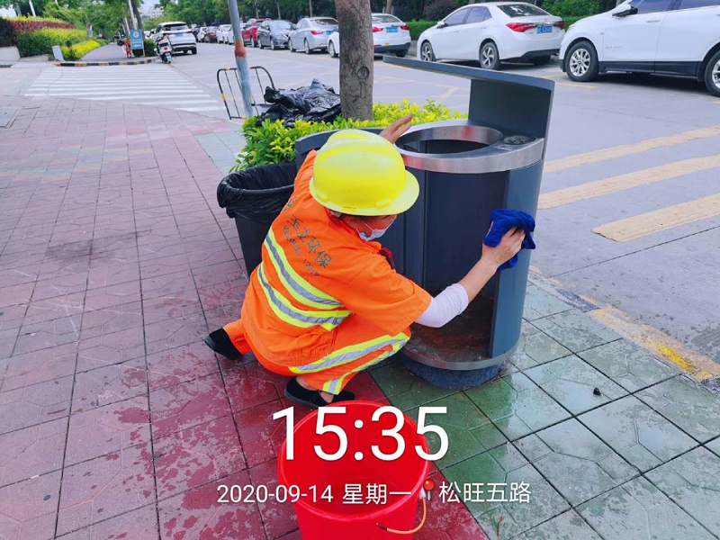優秀環衛工-玉龍環保