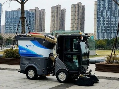 首輛無人駕駛掃路車投入使用，蘇州市開啟“智能掃地”保潔新模式