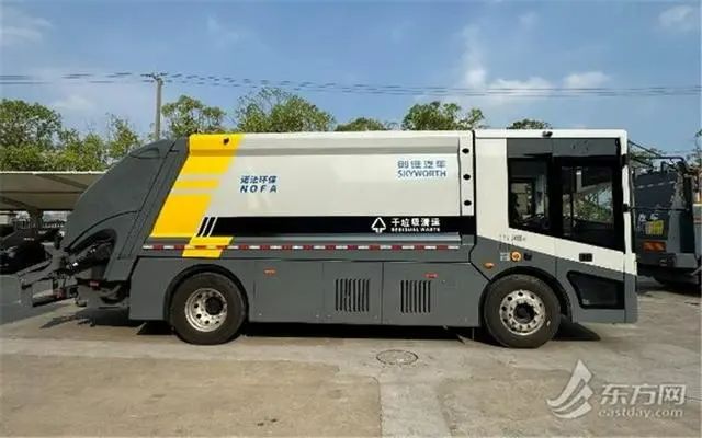 玉龍環(huán)保：像公交車(chē)一樣的垃圾清運車(chē)